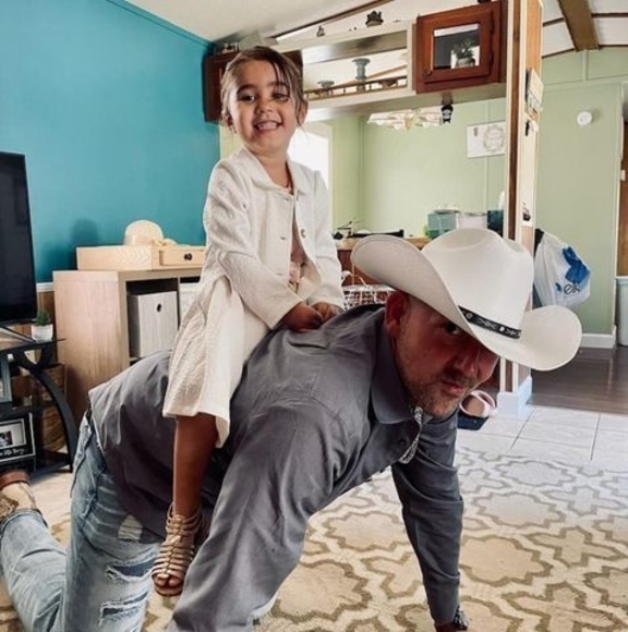 Meet your Posher, Jason - Picture 1 of 1